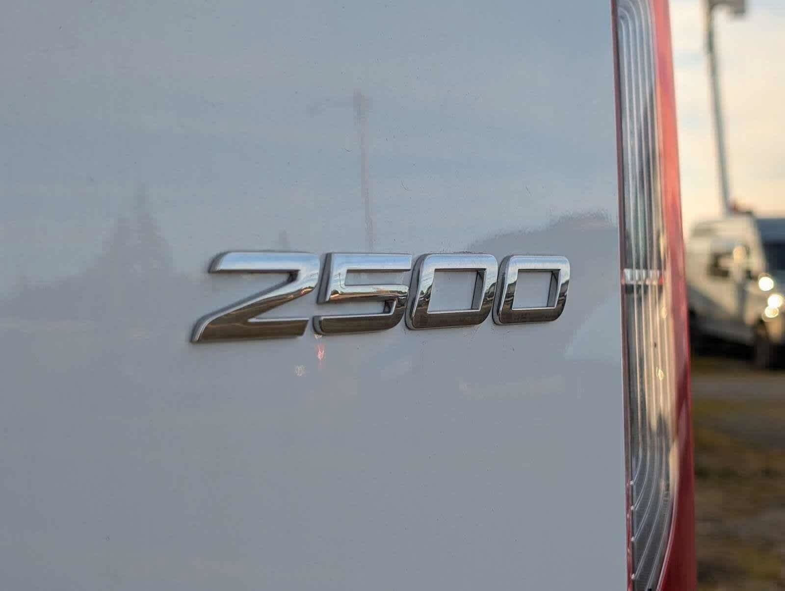 Used 2025 Mercedes-Benz Sprinter 2500 image 19