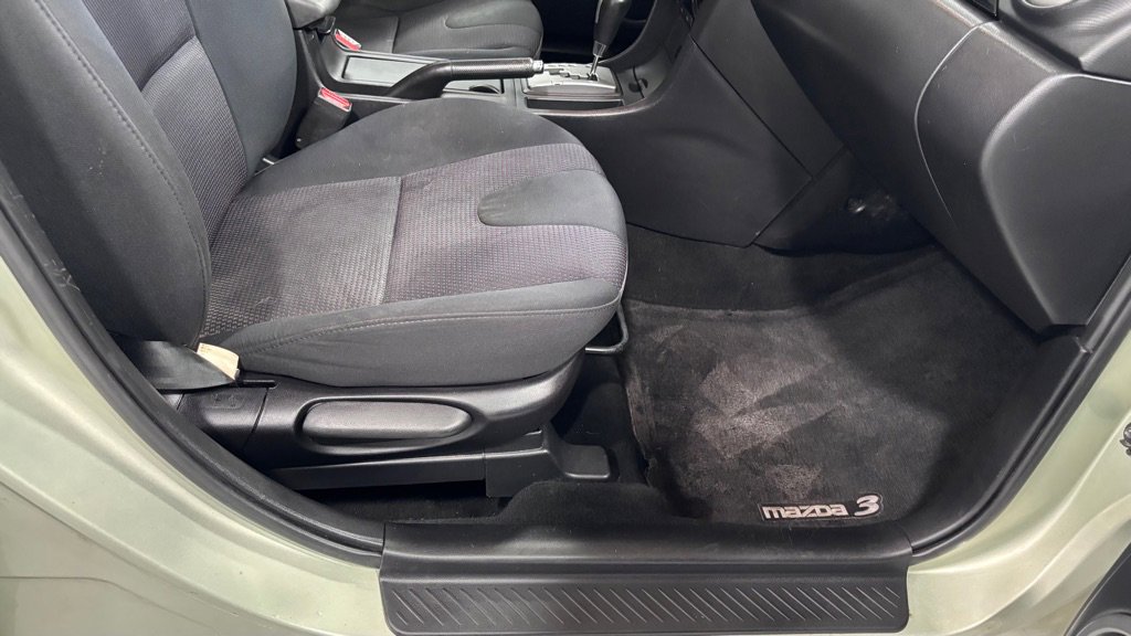 Used 2009 MAZDA MAZDA3 s Touring image 18