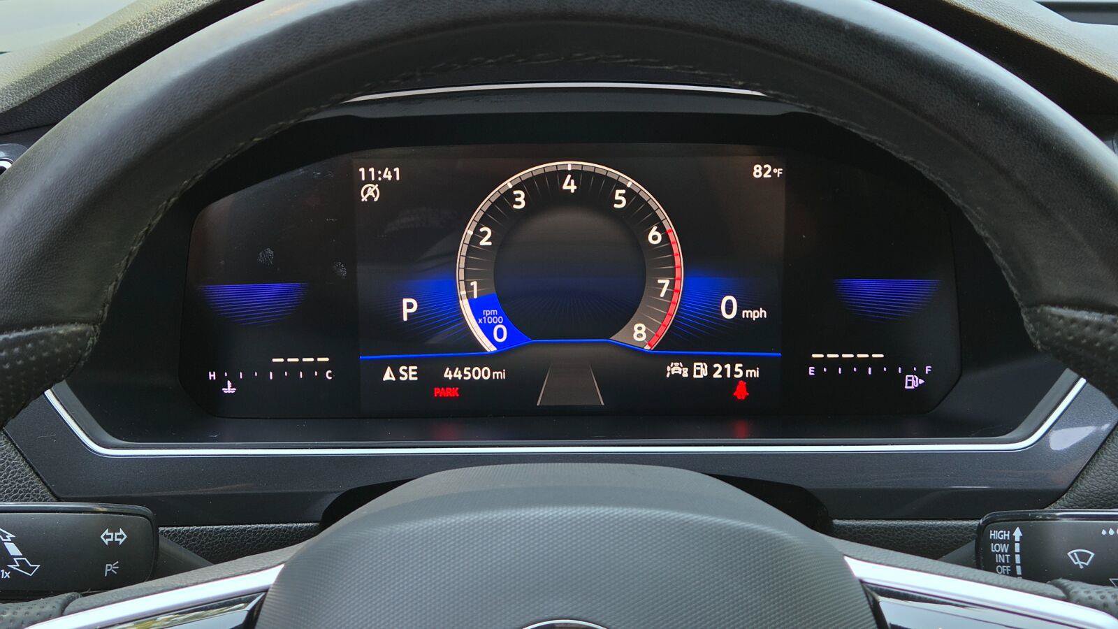 Certified 2024 Volkswagen Tiguan SE R-Line FWD image 30