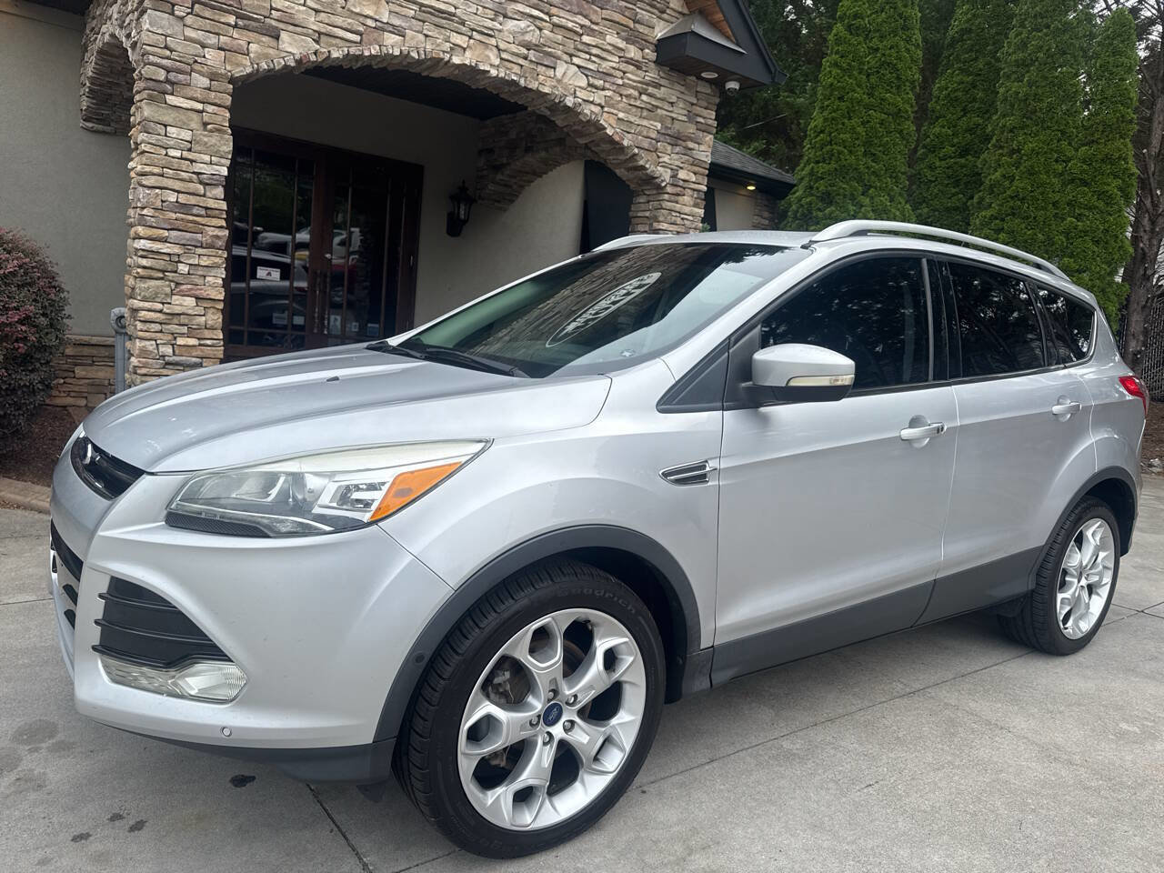 Used 2014 Ford Escape Titanium w/ Equipment Group 401A image 1