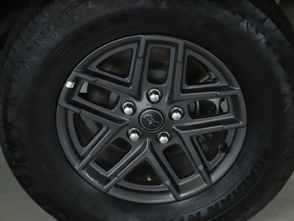 Used 2025 Jeep Wrangler Sport S image 40