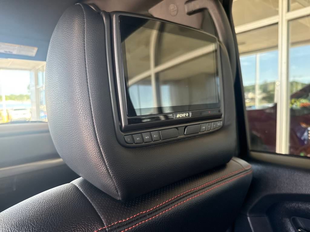 Used 2023 Nissan Titan PRO-4X w/ Pro-4x Convenience Package image 27