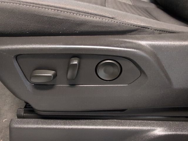Used 2024 Chevrolet Silverado 1500 Custom AWD/4WD image 11
