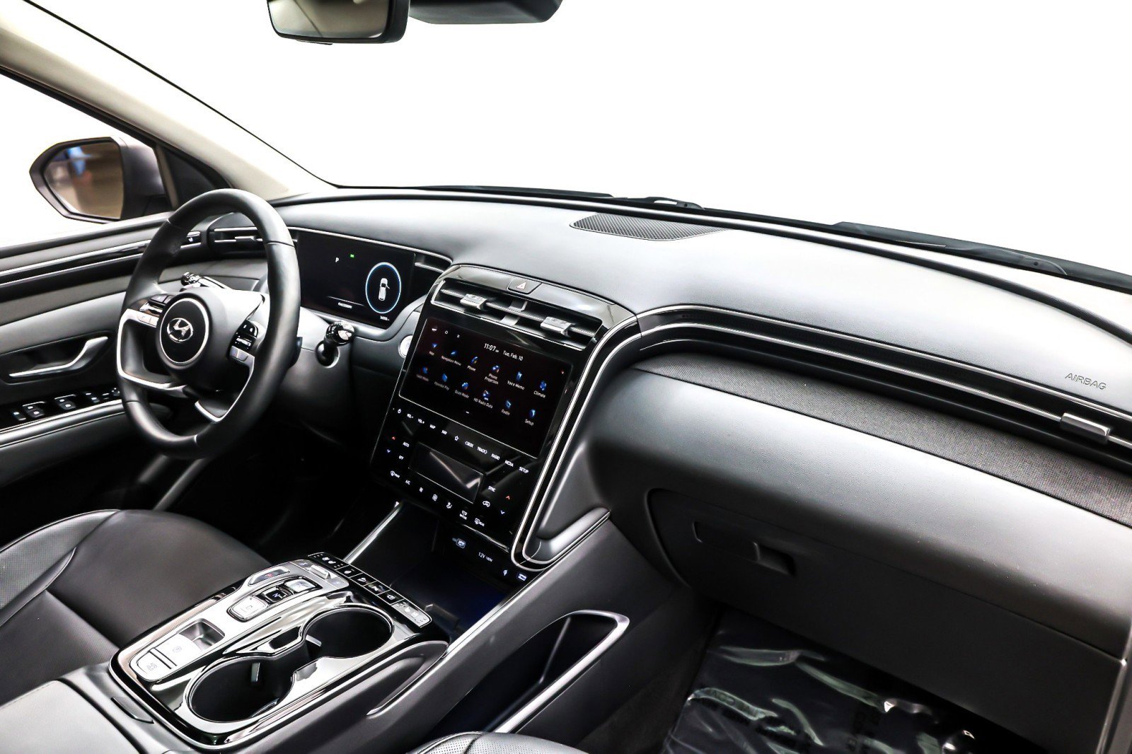 Used 2023 Hyundai Tucson Limited w/ Cargo Package image 17