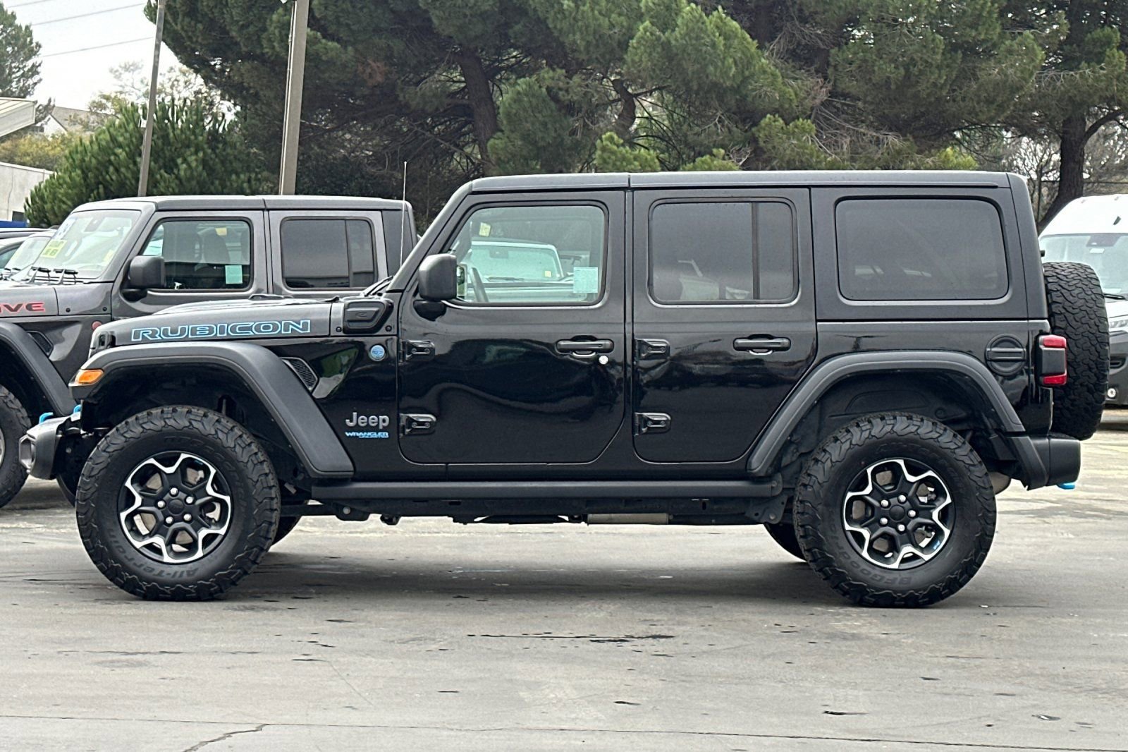 Used 2022 Jeep Wrangler Unlimited Rubicon 4xe image 8