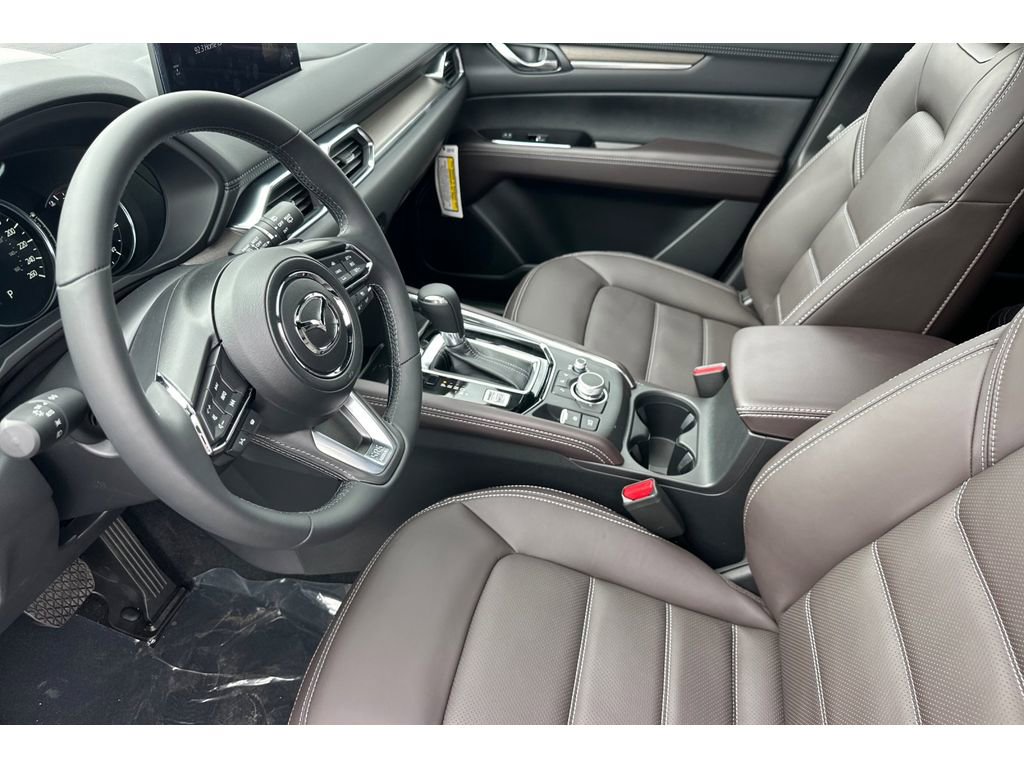 New 2025 MAZDA CX-5 Signature image 9