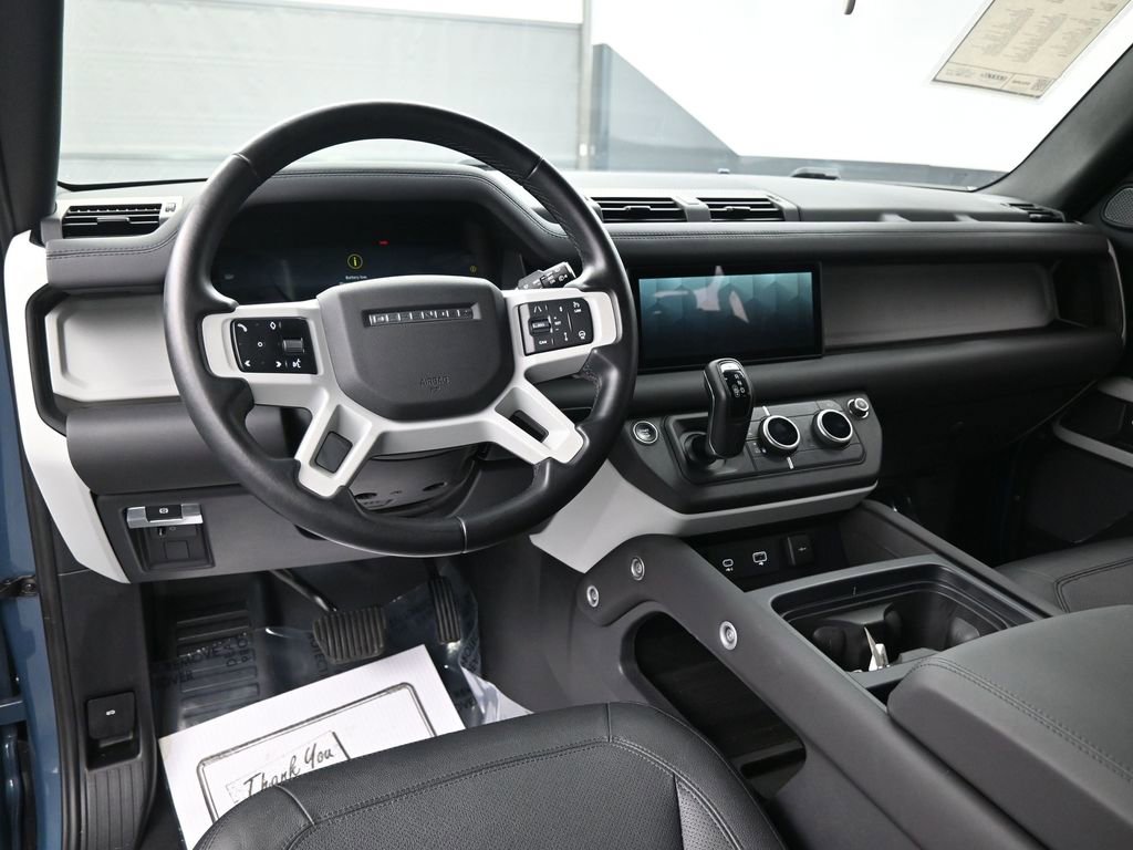 Used 2024 Land Rover Defender 110 S image 22