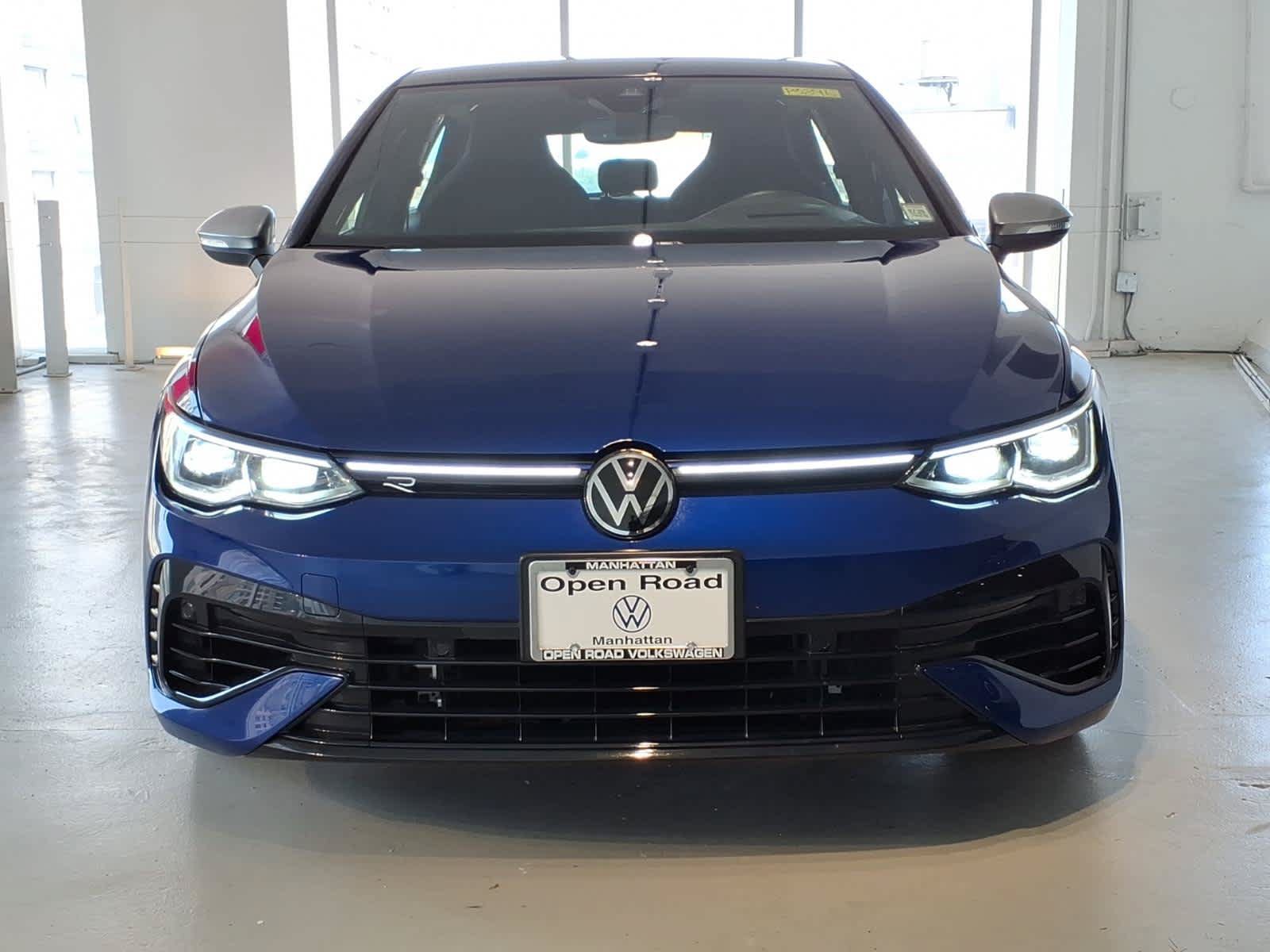 Used 2023 Volkswagen Golf R AWD/4WD image 2