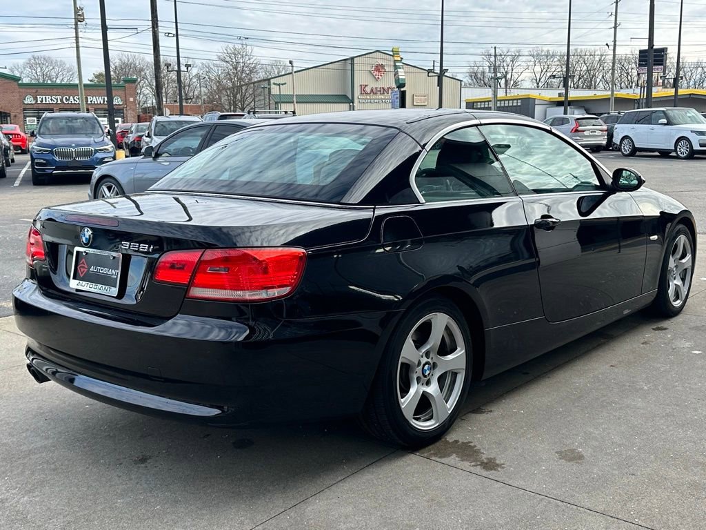 Used 2009 BMW 328i Convertible image 7