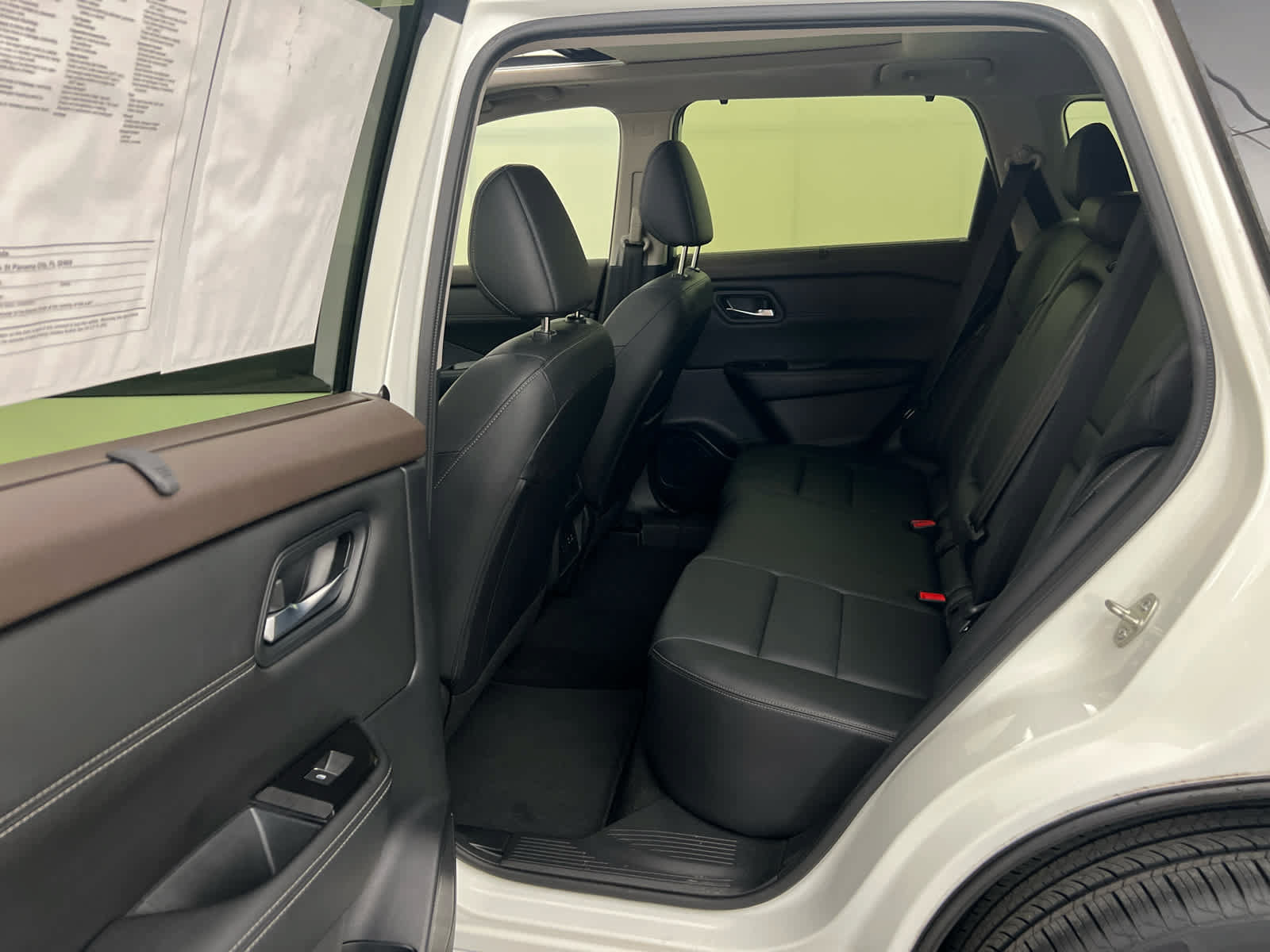 Used 2023 Nissan Rogue SL w/ SL Premium Package FWD image 16