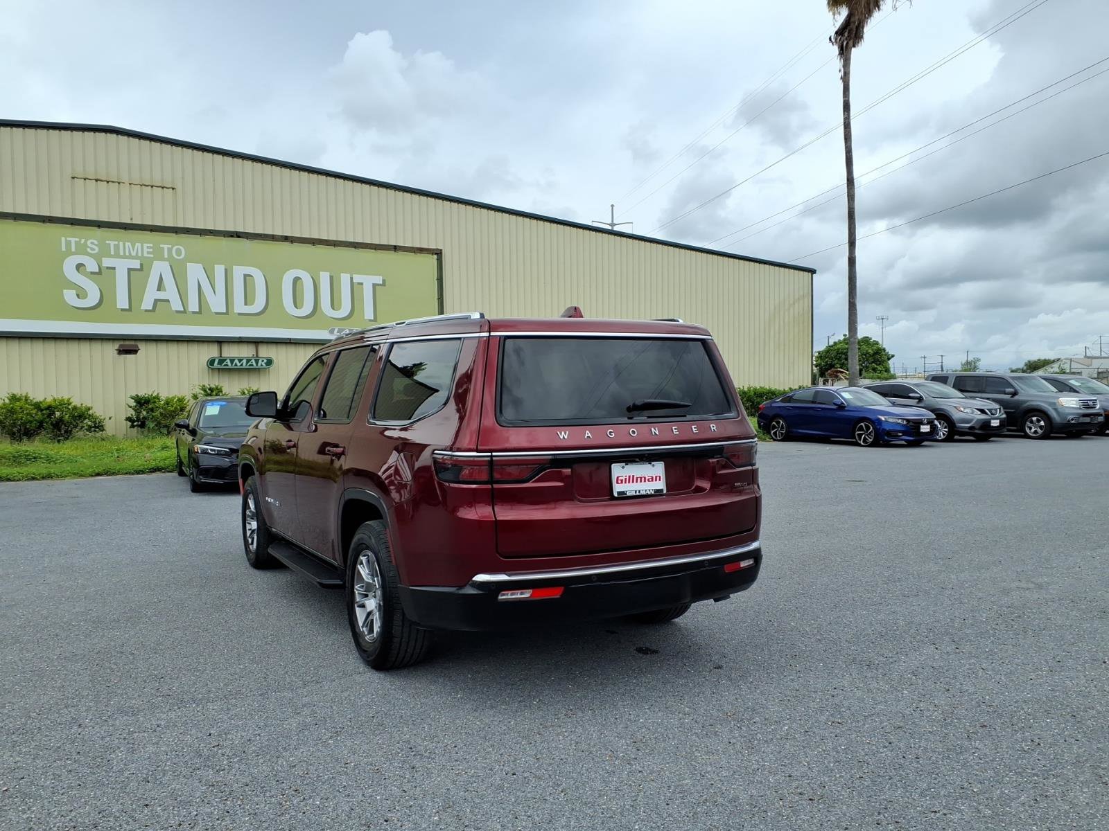 Used 2023 Jeep Wagoneer 2WD image 6