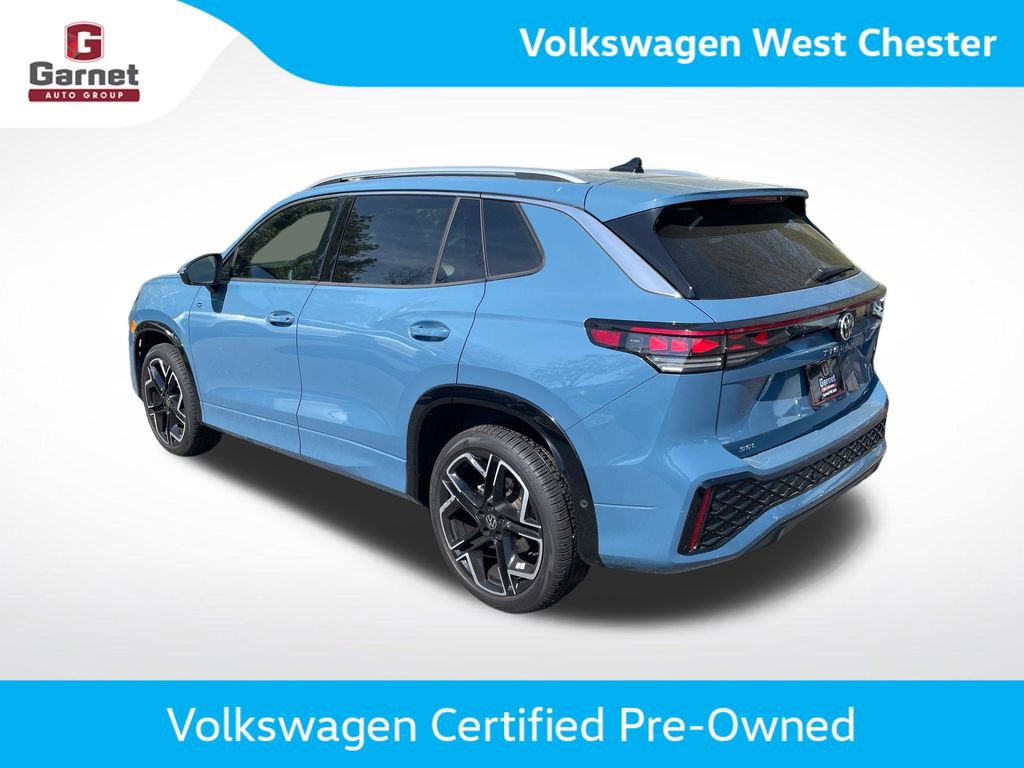 Certified 2025 Volkswagen Tiguan SEL R-Line AWD/4WD image 3