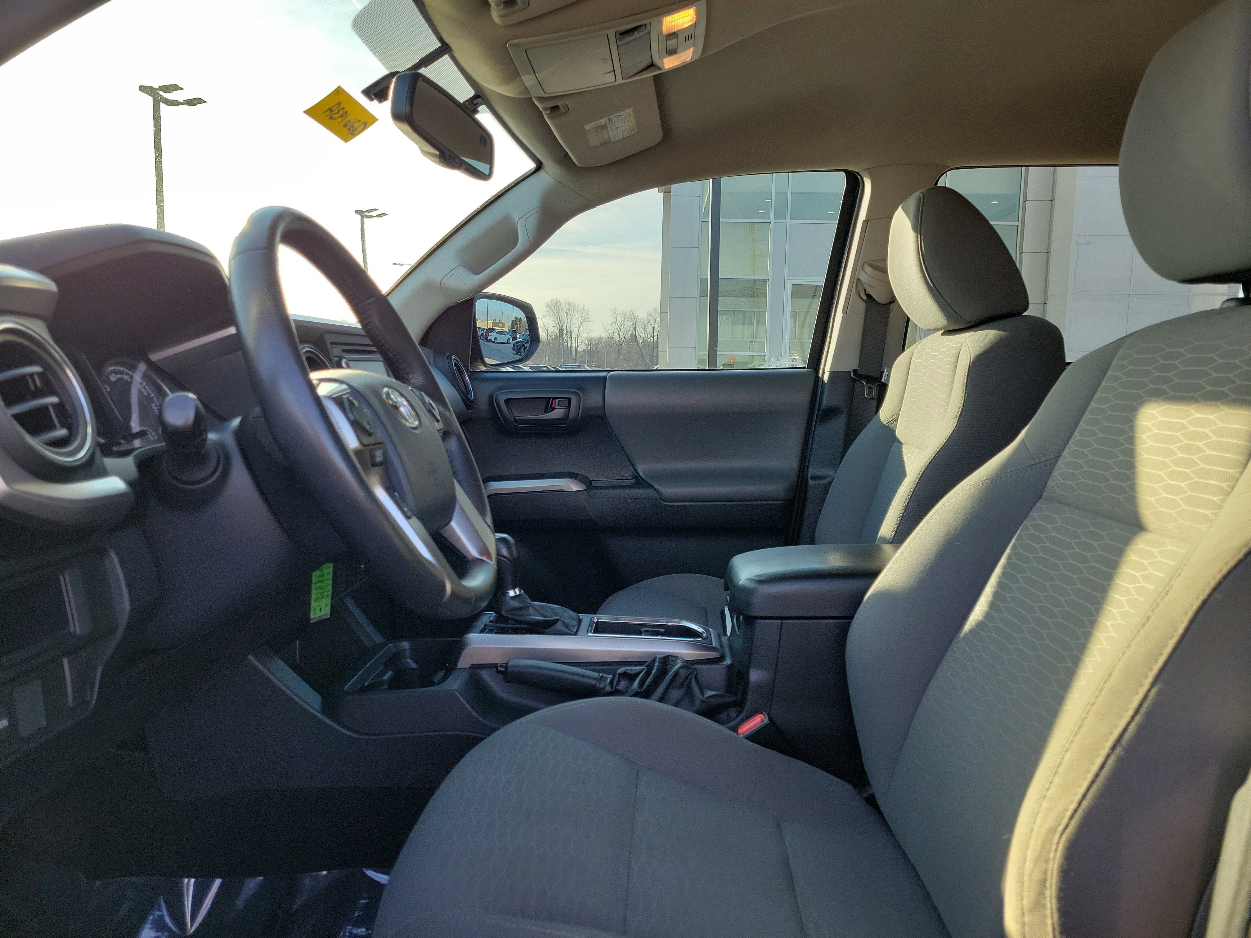 Used 2017 Toyota Tacoma SR5 image 15