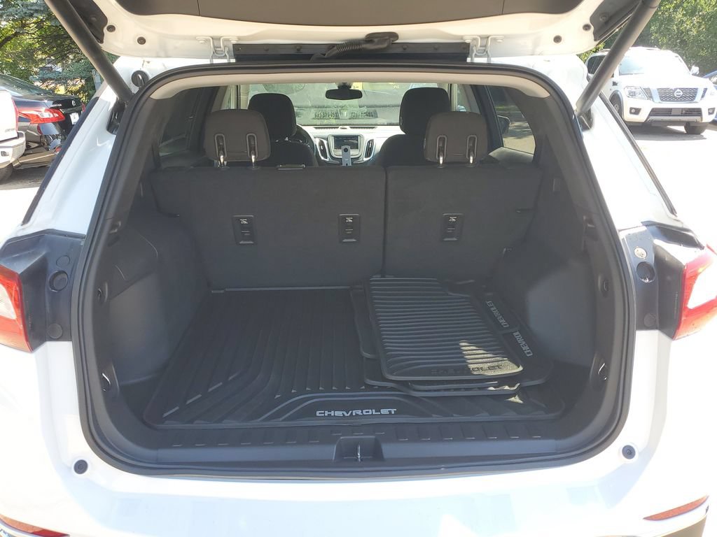 Used 2019 Chevrolet Equinox LT w/ Driver Convenience Package FWD image 26