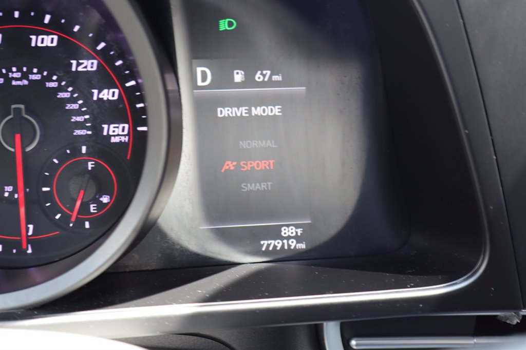 Used 2023 Hyundai Elantra SEL FWD image 32