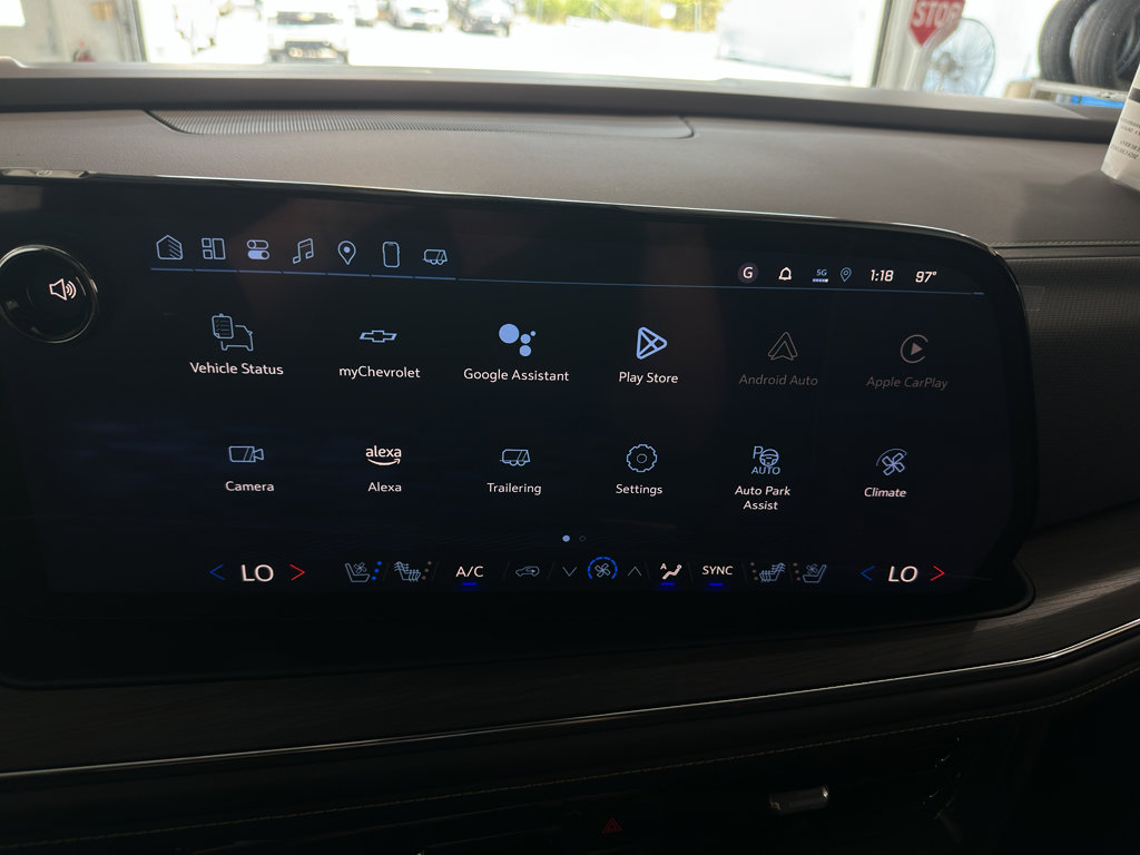 New 2025 Chevrolet Suburban Premier image 17