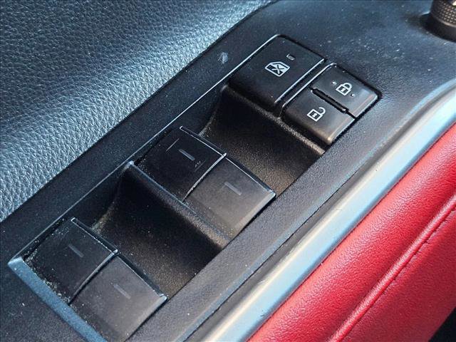 Used 2021 Toyota Highlander XSE image 18