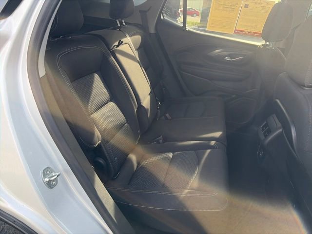 Used 2022 GMC Terrain SLE w/ Driver Convenience Package image 41