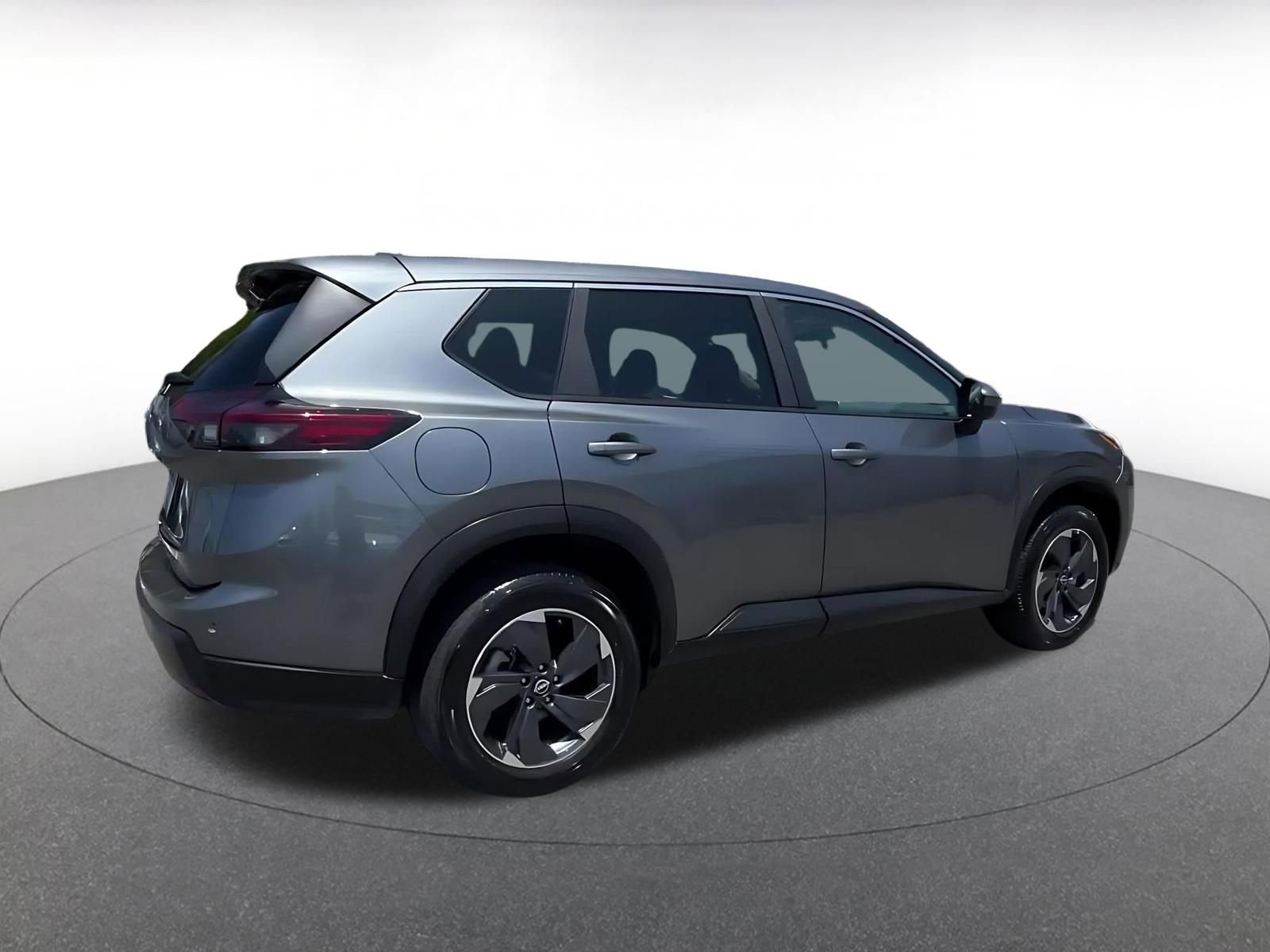 Used 2025 Nissan Rogue SV FWD image 15