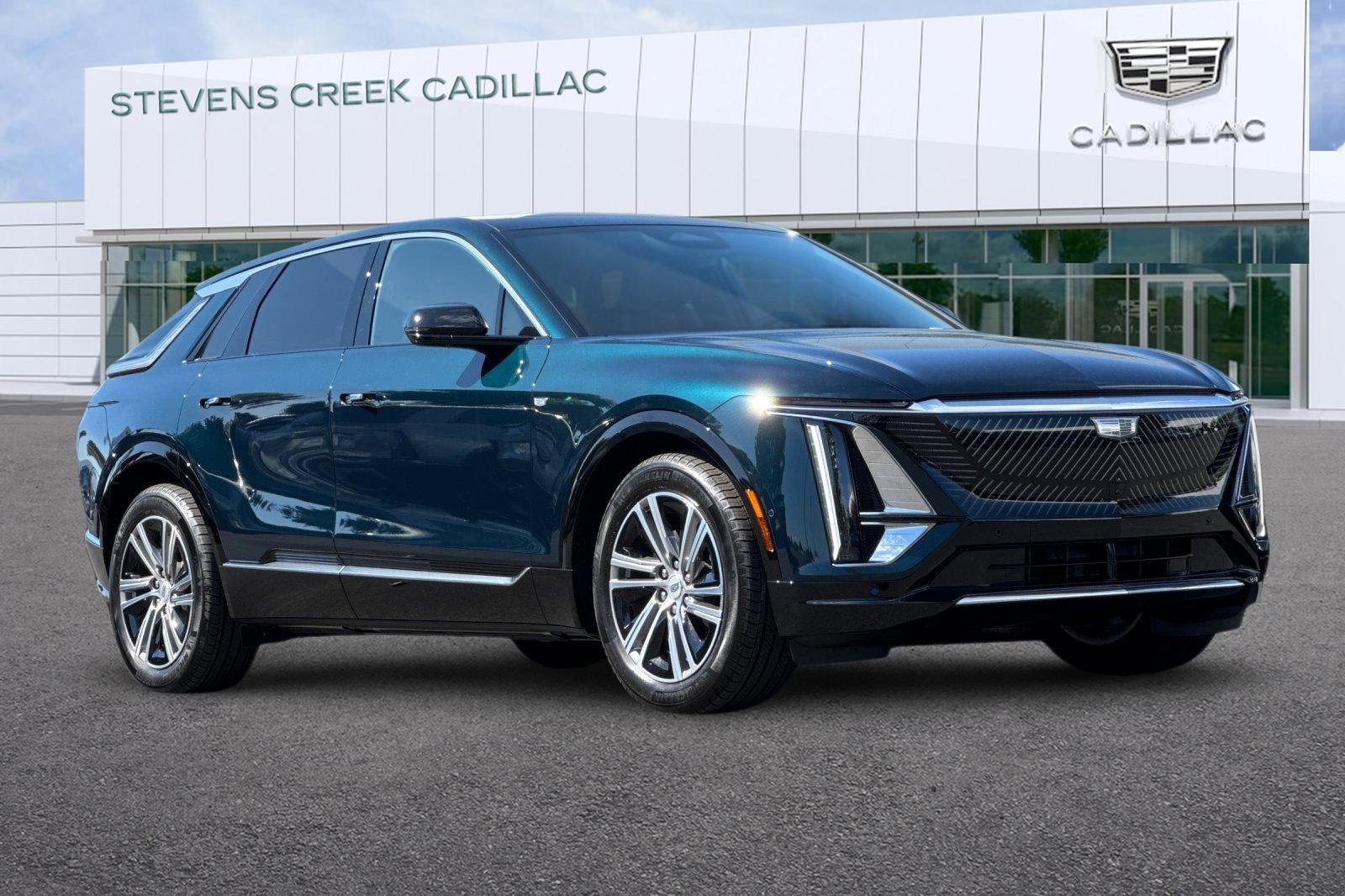 Used 2025 Cadillac Lyriq Luxury