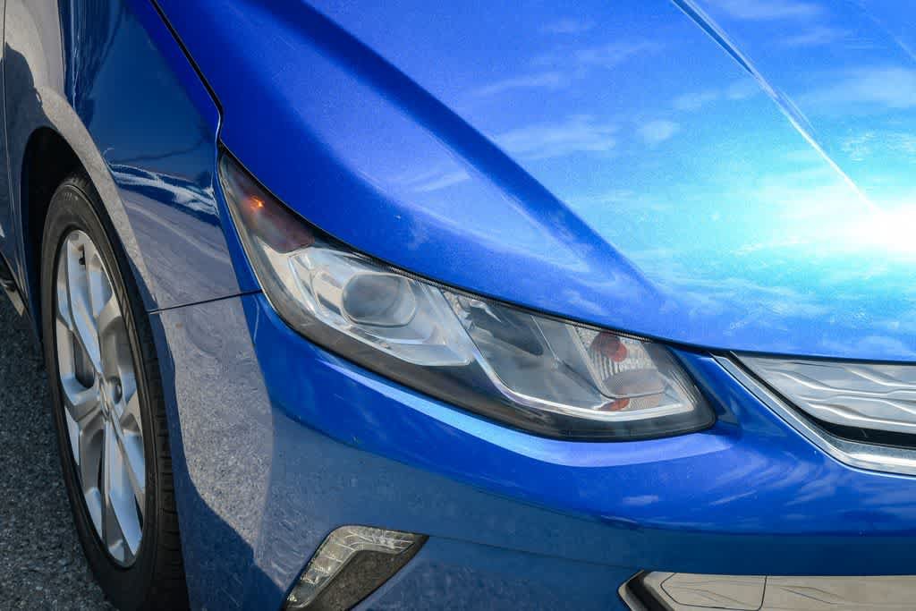 Used 2018 Chevrolet Volt LT w/ Comfort Package FWD image 4