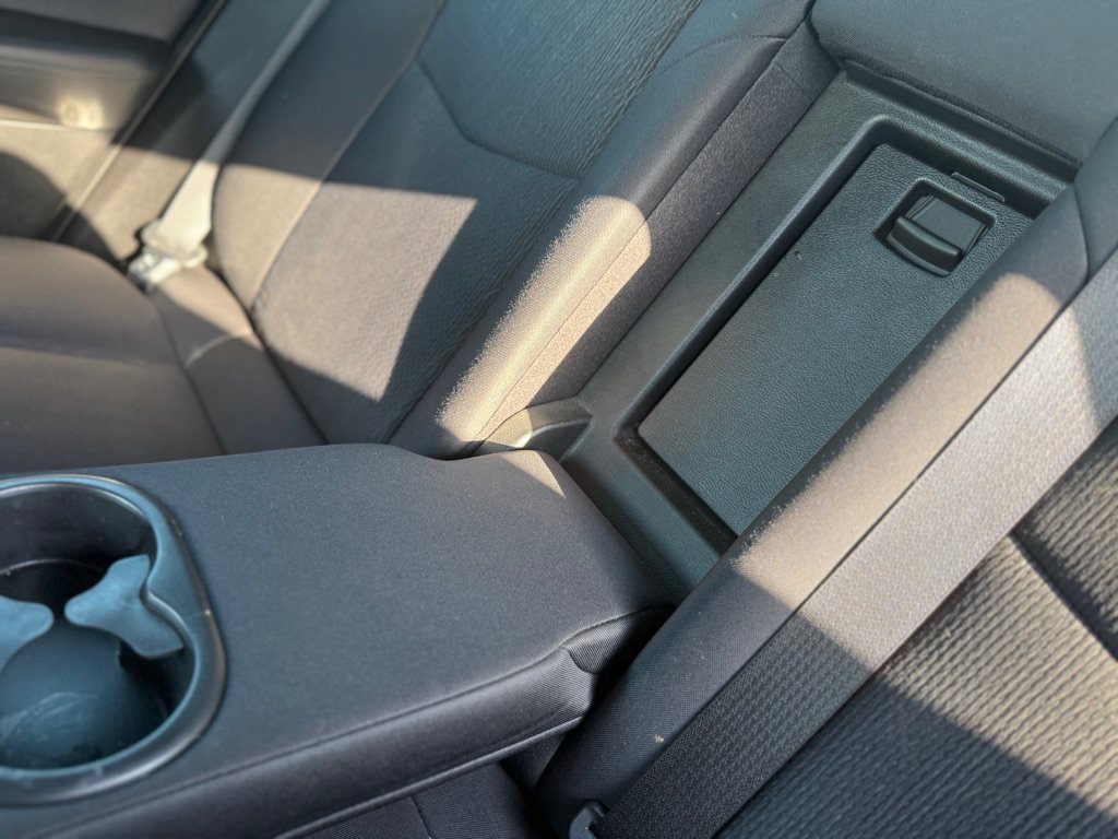 Used 2013 Chrysler 200 Touring FWD image 18