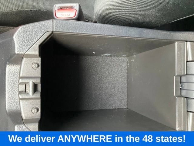 Used 2017 Toyota RAV4 LE FWD image 33