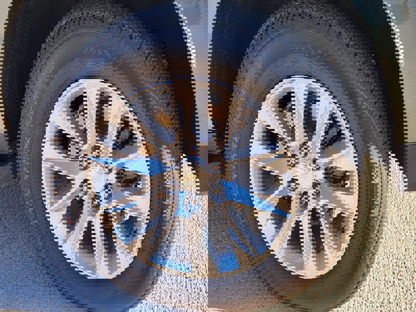 Used 2023 Chevrolet Suburban Premier image 30