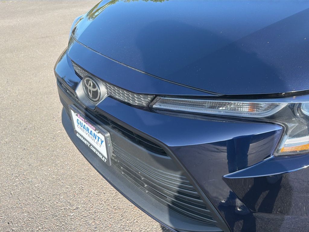 Used 2024 Toyota Corolla LE FWD image 5