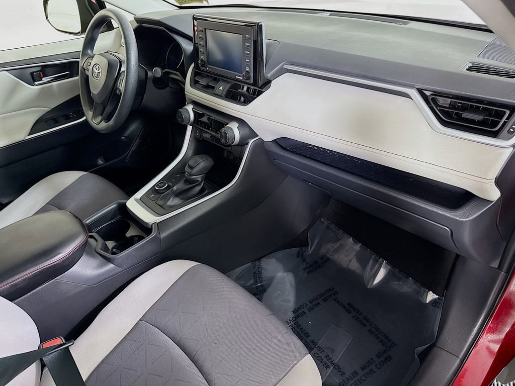 Certified 2021 Toyota RAV4 XLE w/ Convenience Package image 33