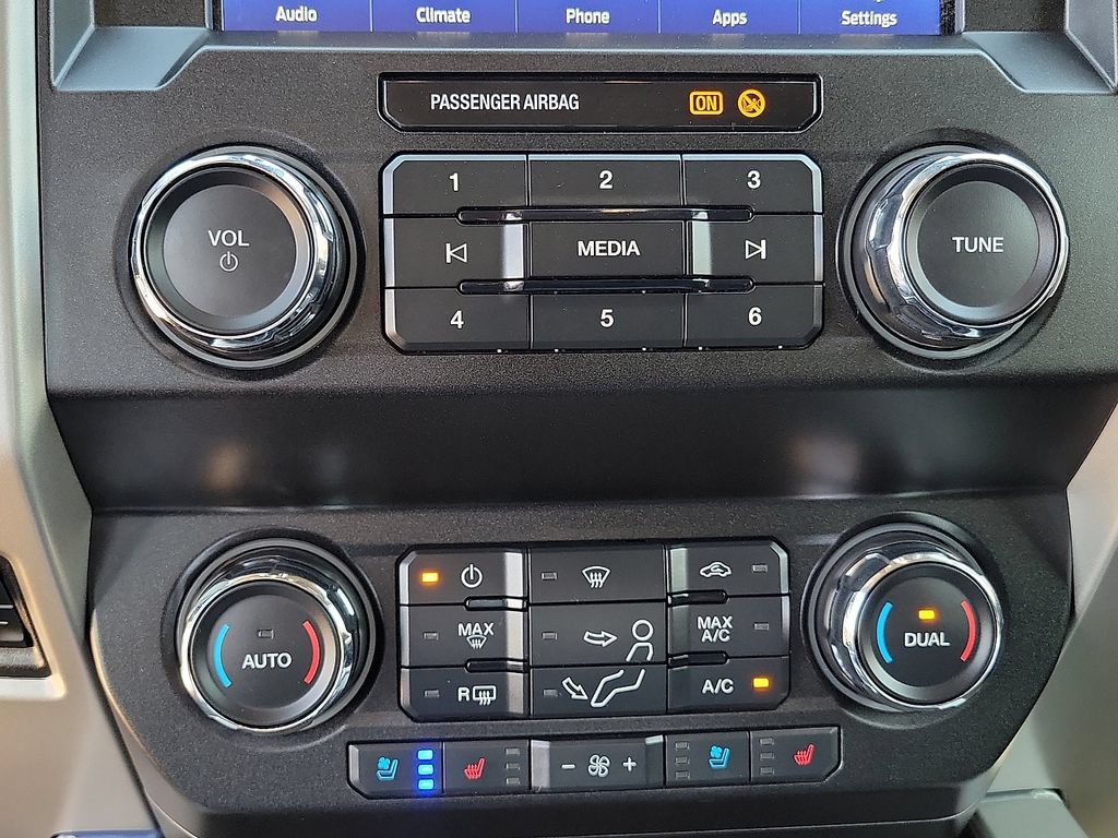Used 2021 Ford F250 Lariat w/ Lariat Value Package AWD/4WD image 22