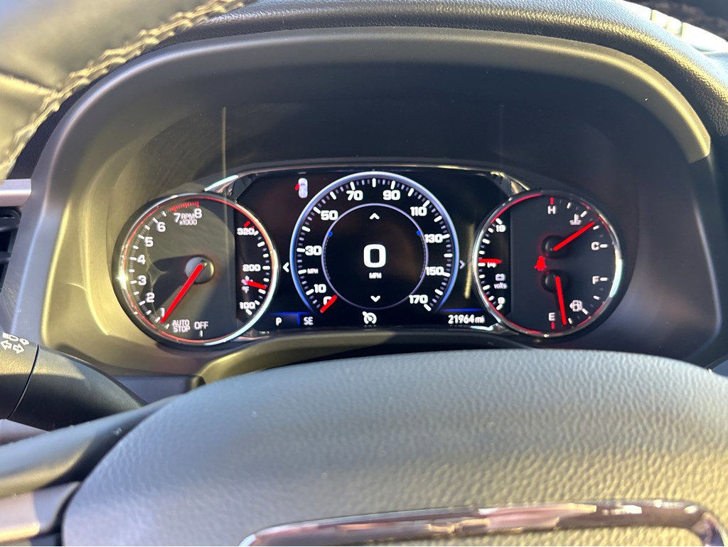 Used 2023 GMC Acadia AT4 w/ Technology Package image 5