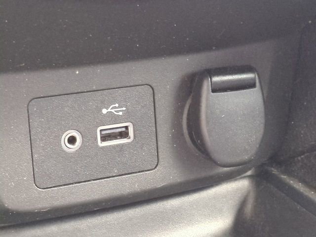 Used 2020 Nissan Rogue SV FWD image 25