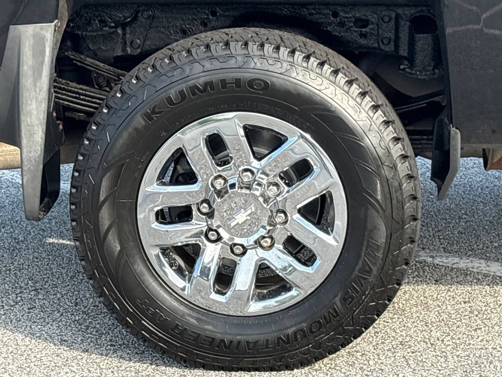 Used 2018 Chevrolet Silverado 3500 LTZ w/ Snow Plow Prep Package AWD/4WD image 20