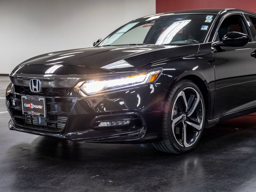 Used 2018 Honda Accord Sport image 11