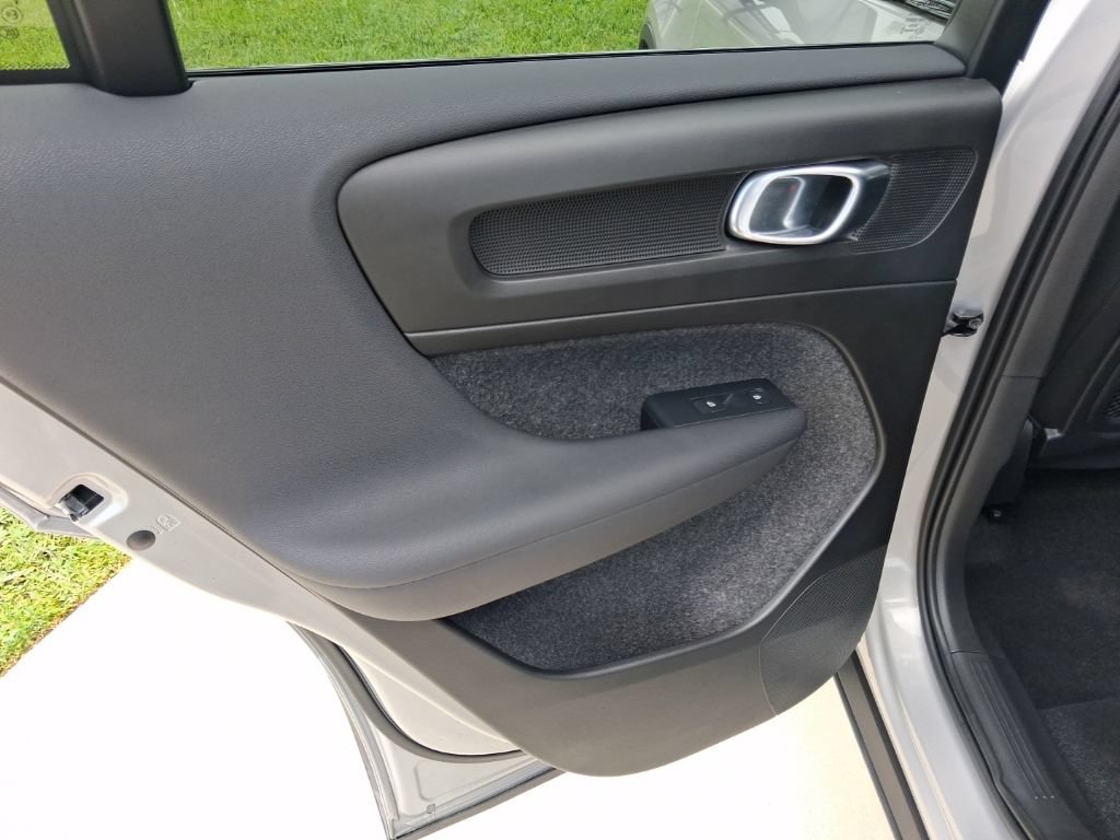 Used 2023 Volvo C40 P8 Recharge Plus AWD/4WD image 11
