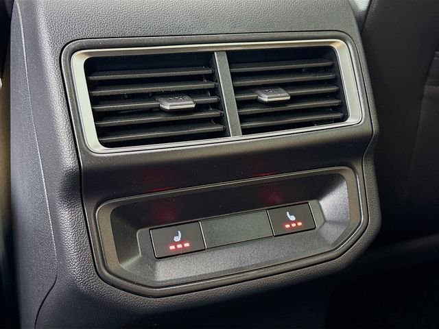 New 2026 Volkswagen Atlas Cross Sport SEL R-Line image 26