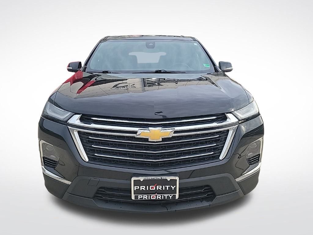 Used 2023 Chevrolet Traverse LT image 9
