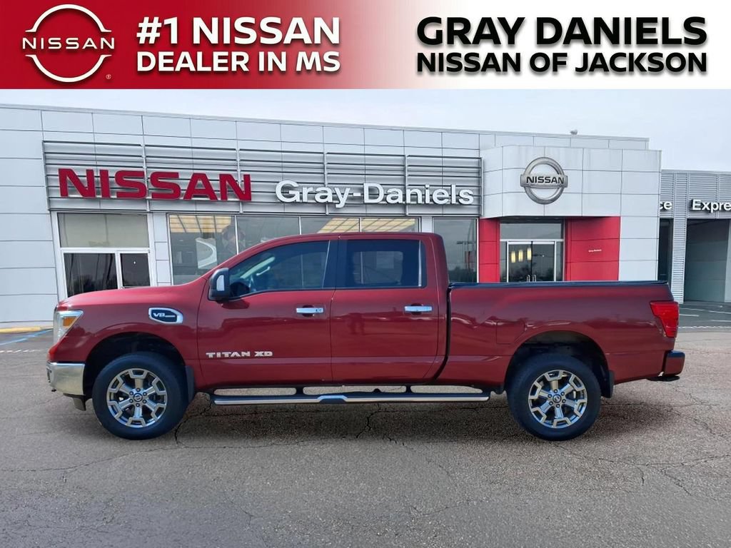 Used 2018 Nissan Titan SV w/ SV Convenience Package AWD/4WD image 4