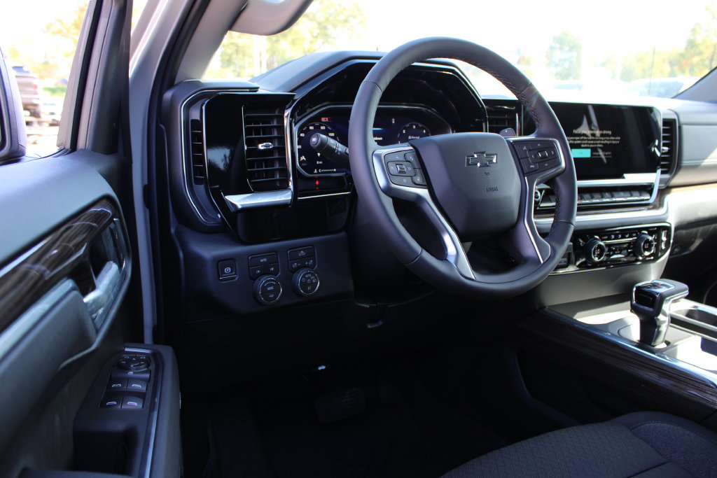 New 2026 Chevrolet Silverado 1500 RST AWD/4WD image 10