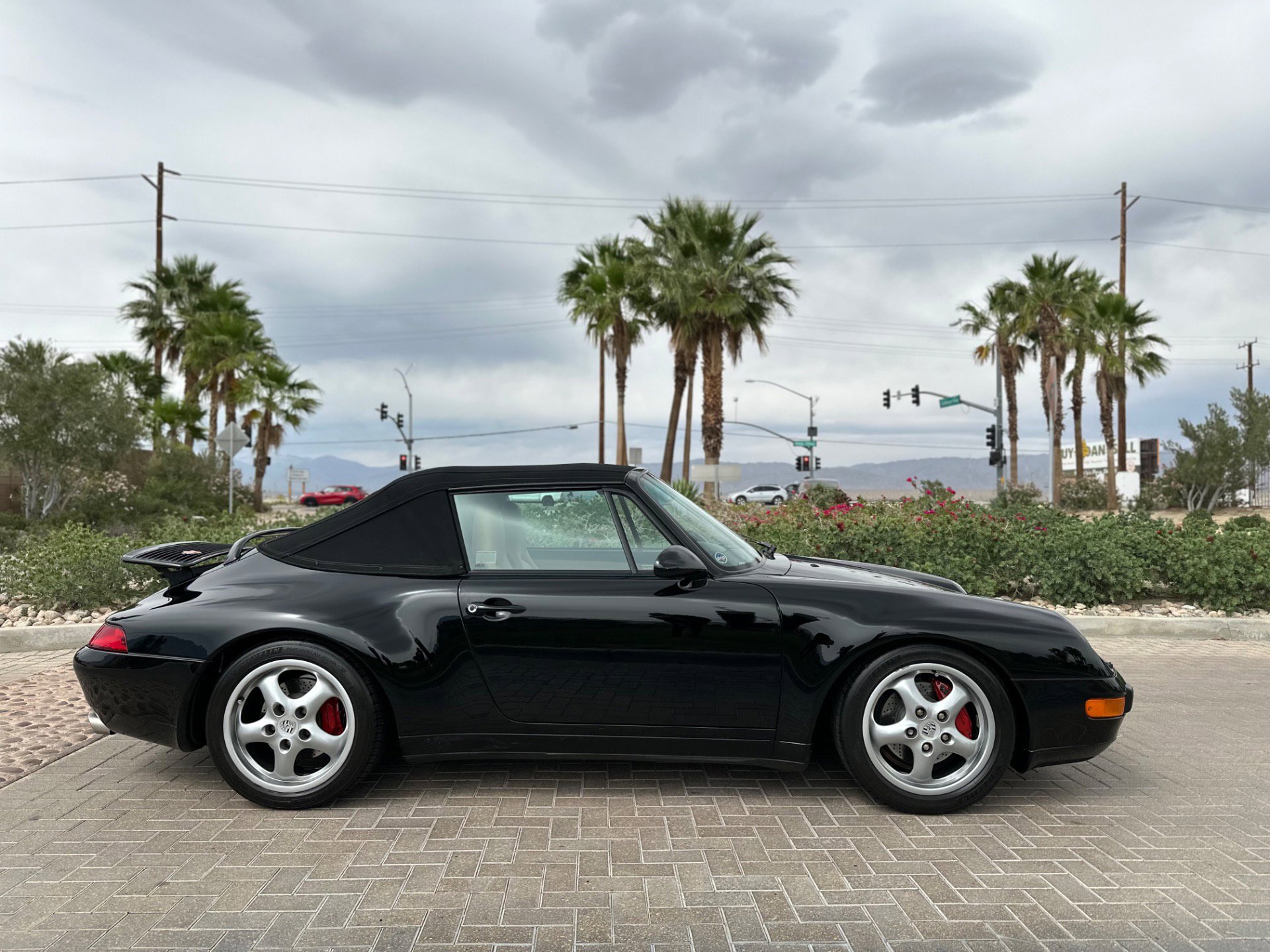 Used 1996 Porsche 911 Carrera RWD image 15