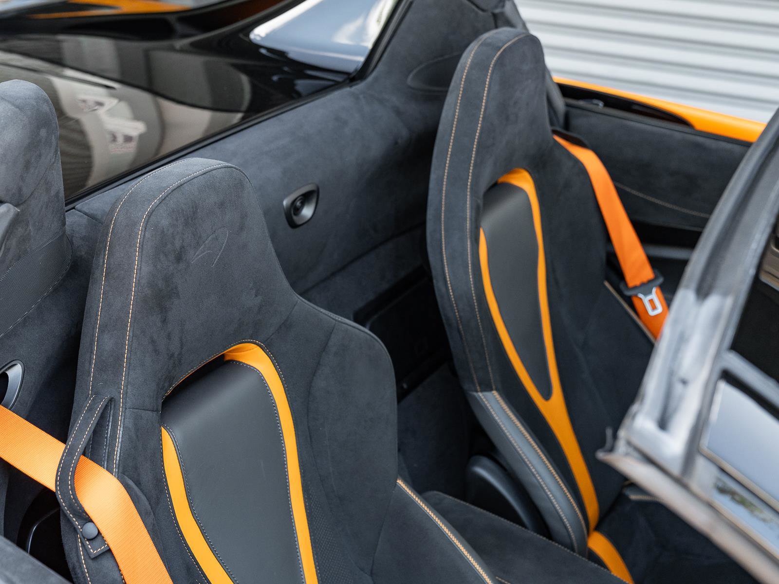 Used 2022 McLaren 720S Performance RWD image 32