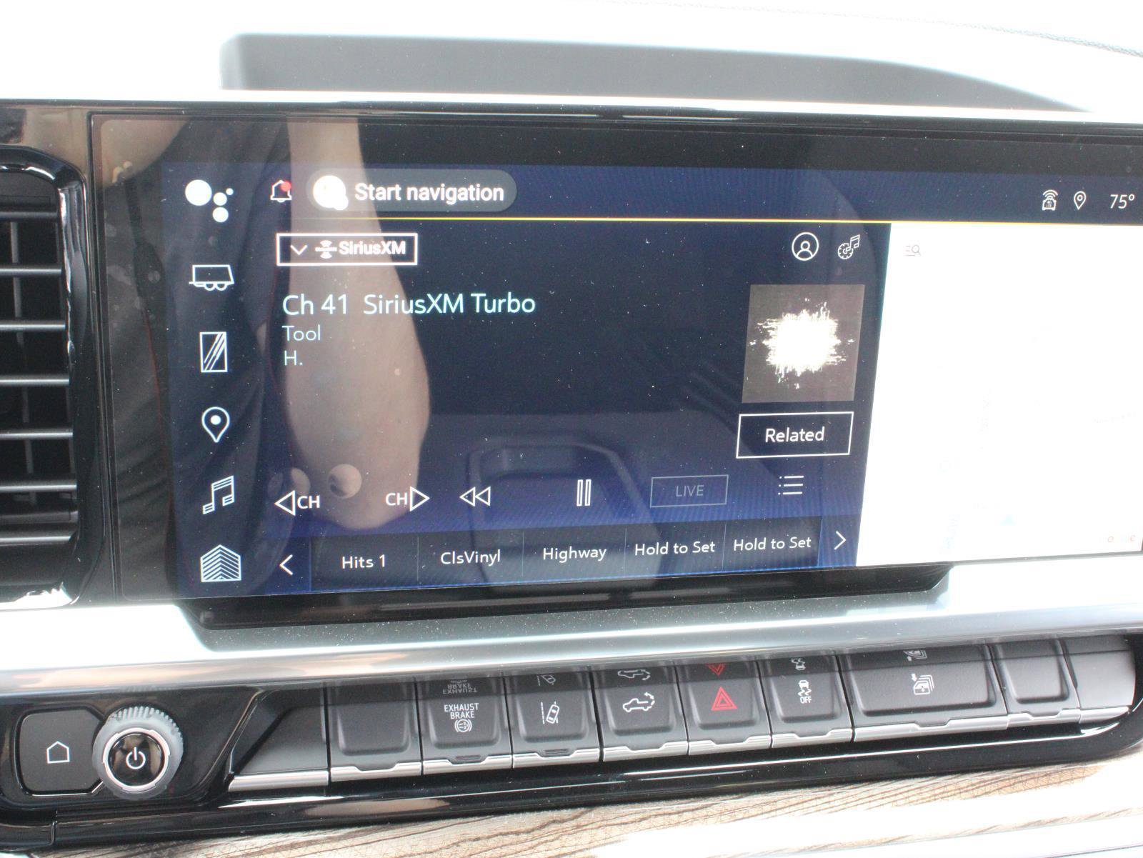 New 2025 Chevrolet Silverado 2500 LT w/ Convenience Package image 22