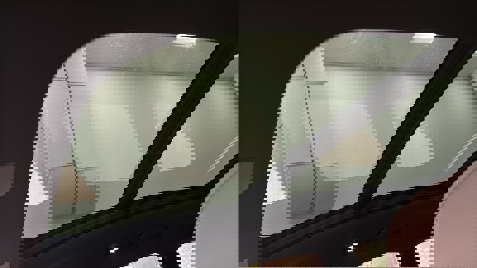 Used 2026 Volvo XC60 T8 Plus w/ Protection Package Premier image 25