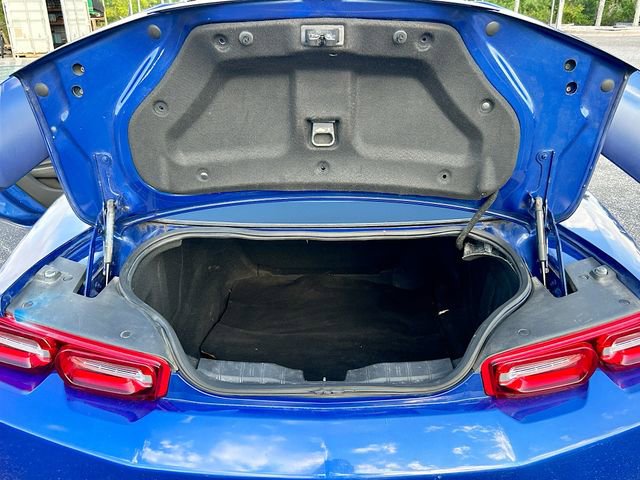 Used 2020 Chevrolet Camaro LT RWD image 16