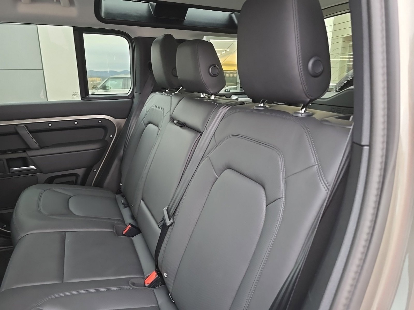 Certified 2025 Land Rover Defender 110 S image 15