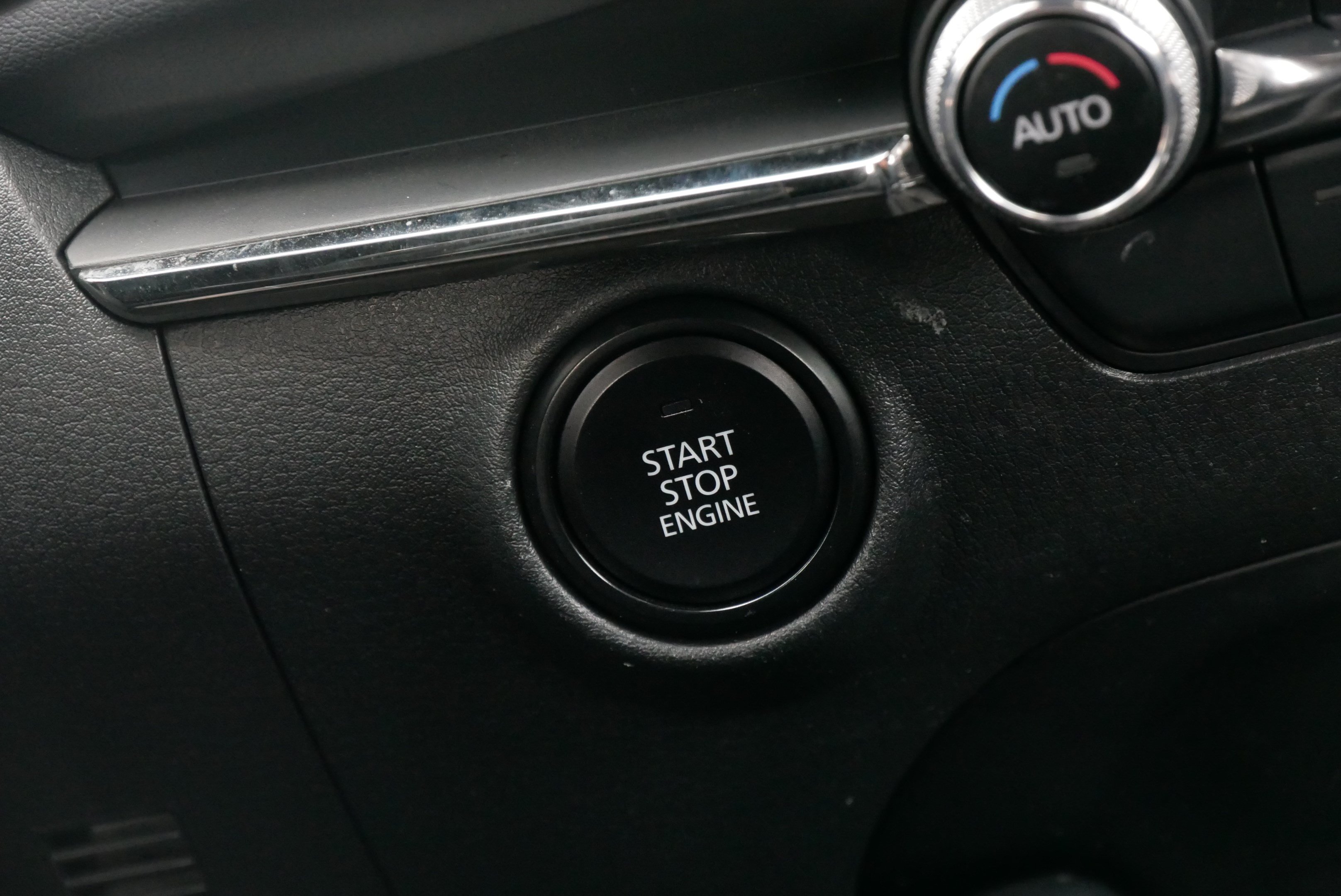 Used 2022 MAZDA MAZDA3 s FWD image 24