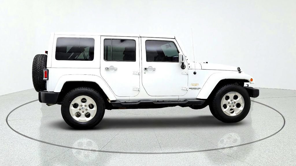 Used 2015 Jeep Wrangler Unlimited Sahara w/ Dual Top Group AWD/4WD image 4