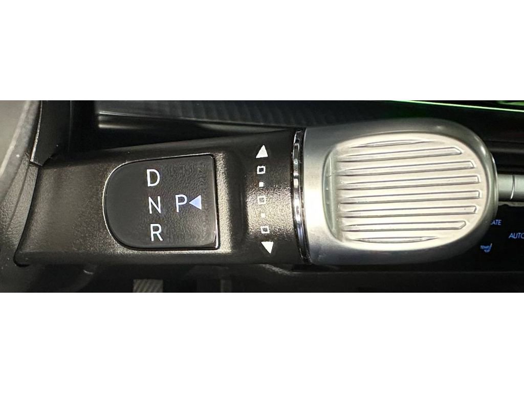 Used 2025 Hyundai Ioniq 6 SEL image 27
