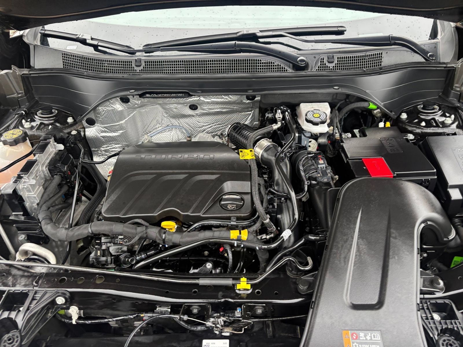Used 2025 Chevrolet Trax LT FWD image 26